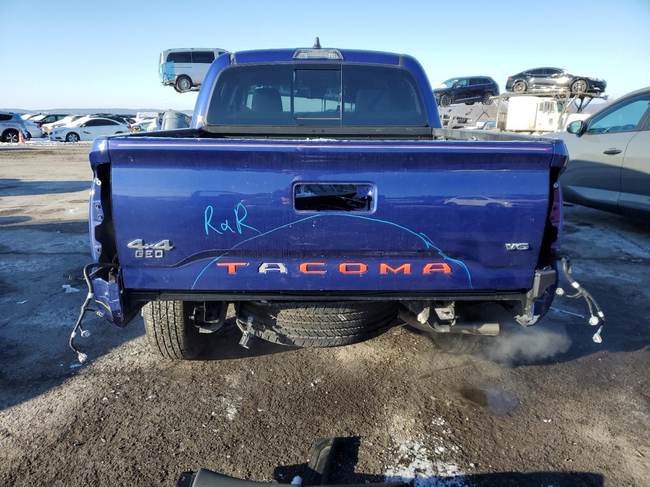2022 Toyota Tacoma - Image 6