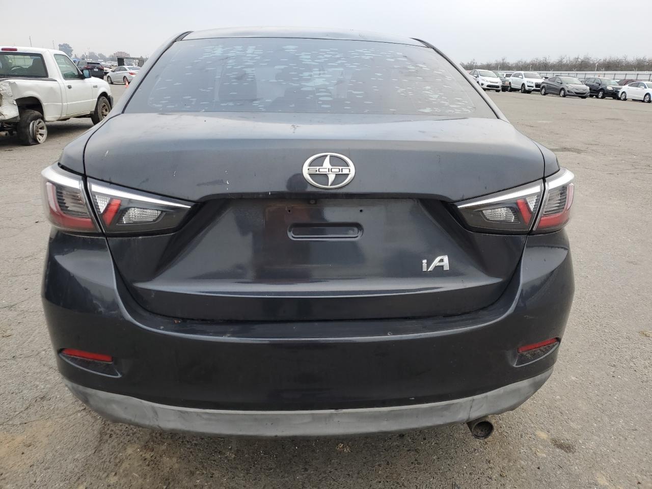 VIN 3MYDLBZV4GY109971 2016 TOYOTA SCION no.6