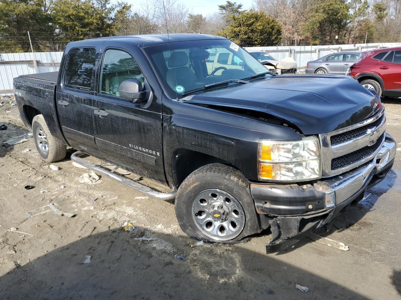 2009 Chevrolet Silverado - Image 4