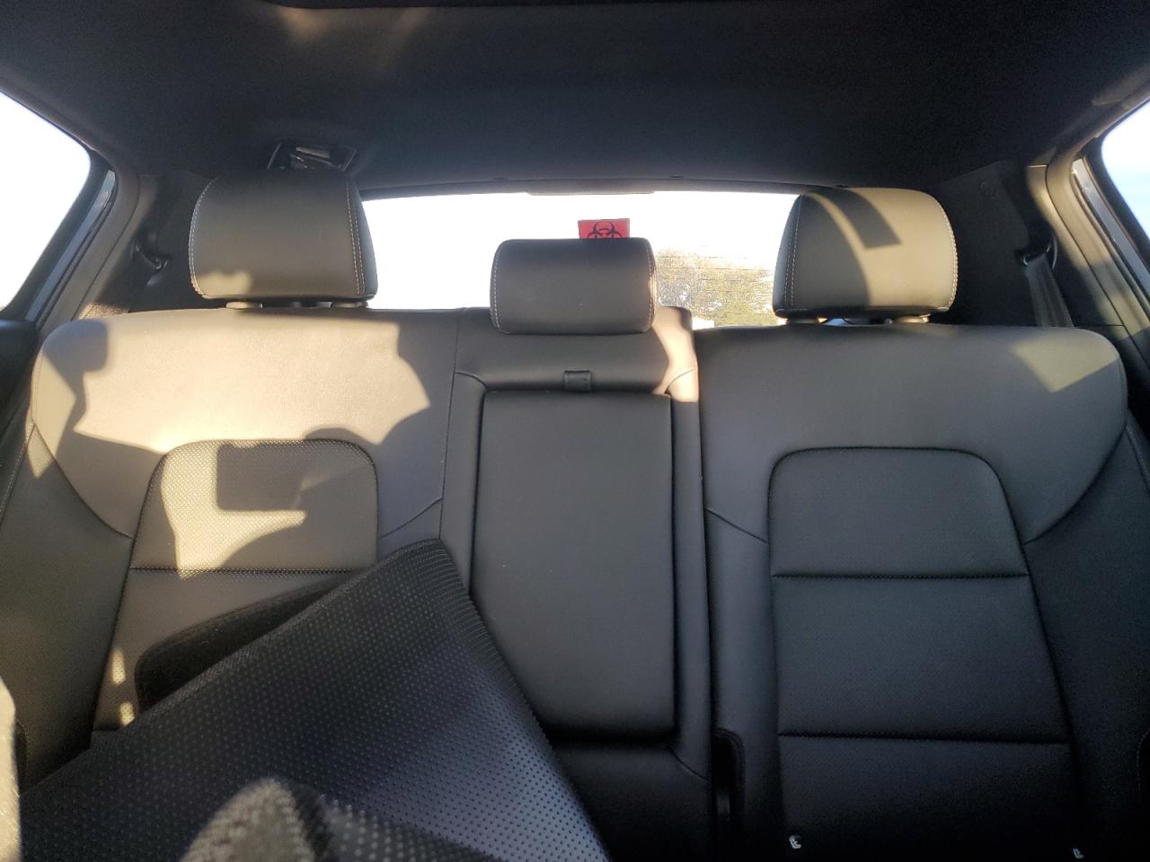 2022 Kia Sportage - Image 10