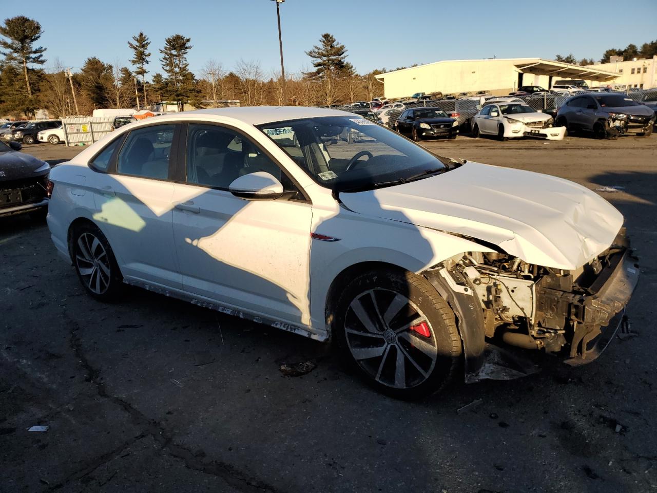2019 Volkswagen Jetta - Image 4