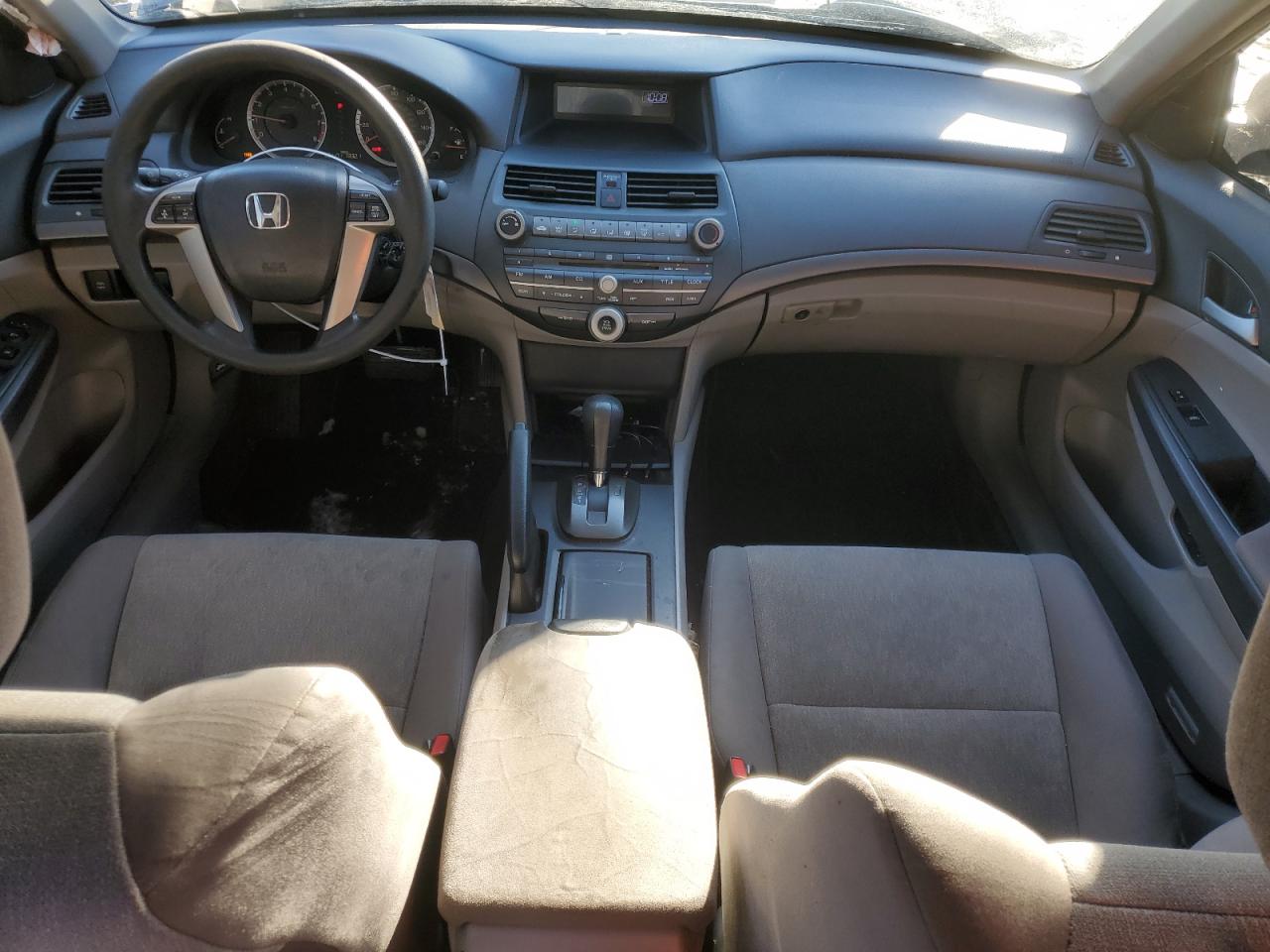 2010 Honda Accord - Image 8