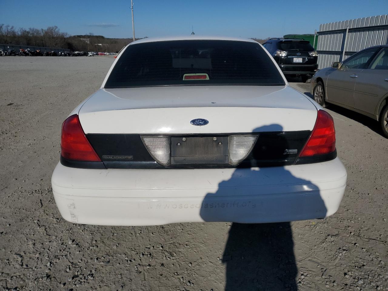 2011 Ford Crown Victoria - Image 6
