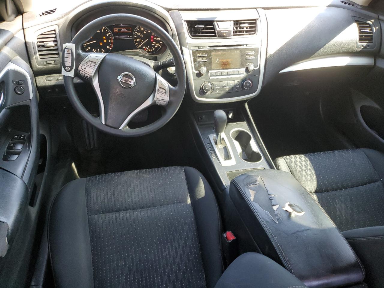 2016 Nissan Altima - Image 8