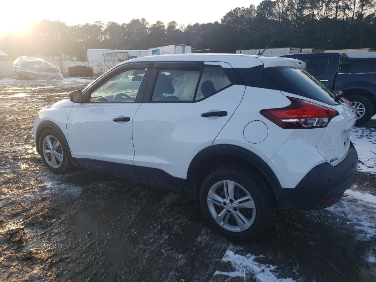 2020 Nissan Kicks - Image 2