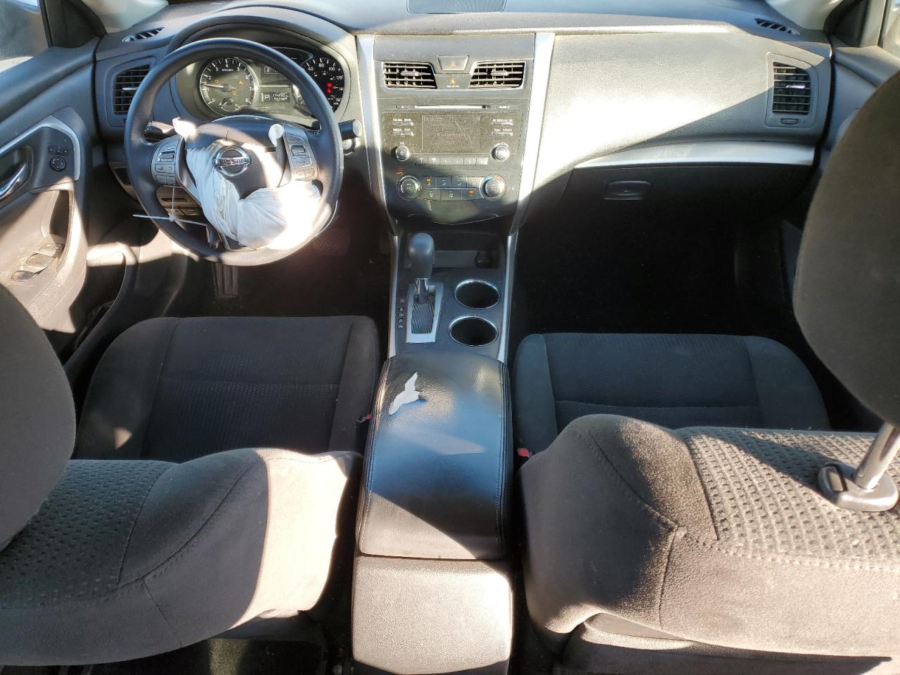2015 Nissan Altima - Image 8