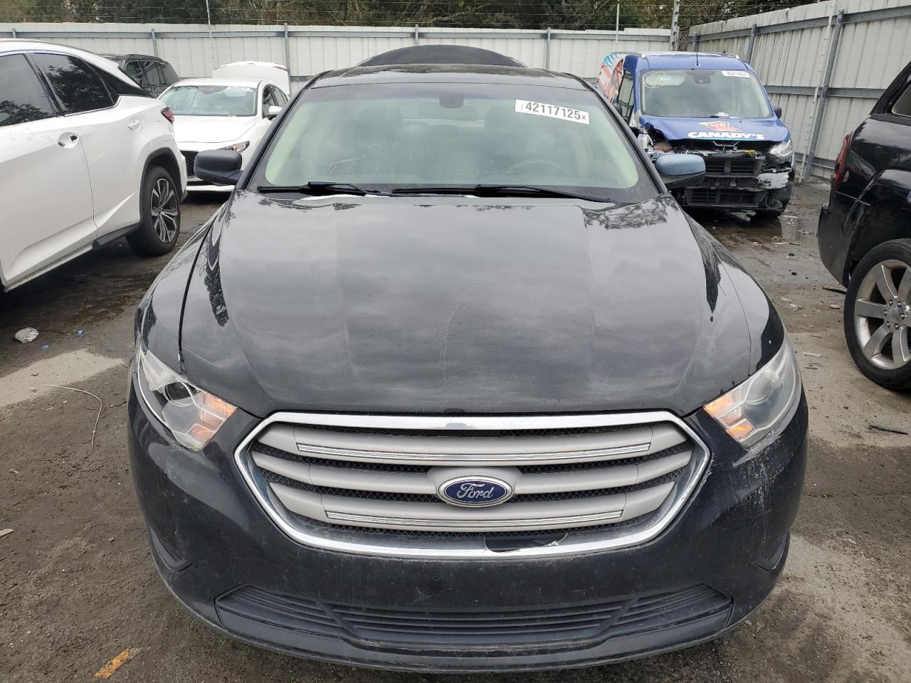 2015 Ford Taurus - Image 5