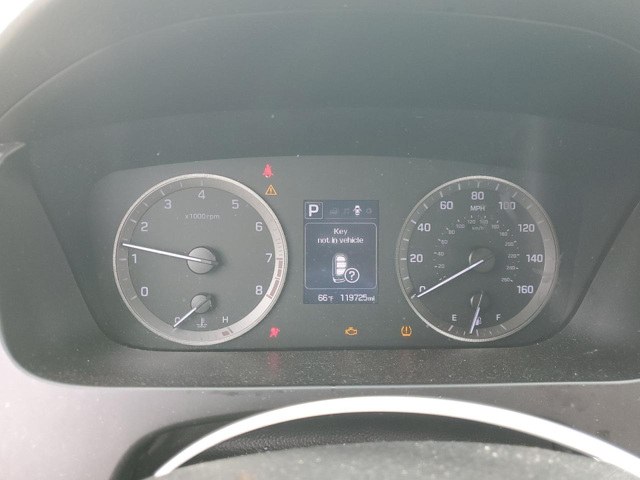 2015 Hyundai Sonata - Image 9