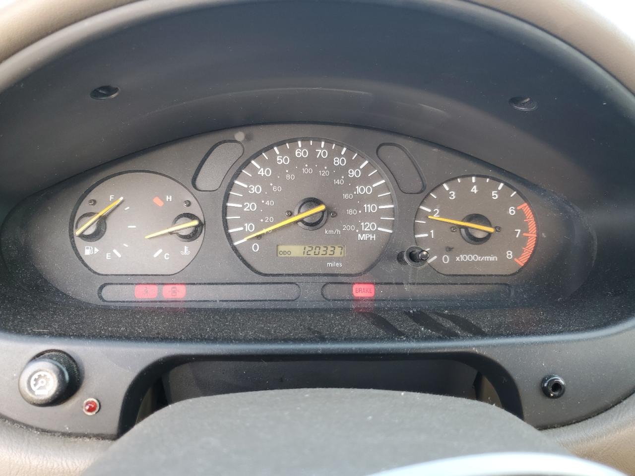 2000 Mitsubishi Galant - Image 9