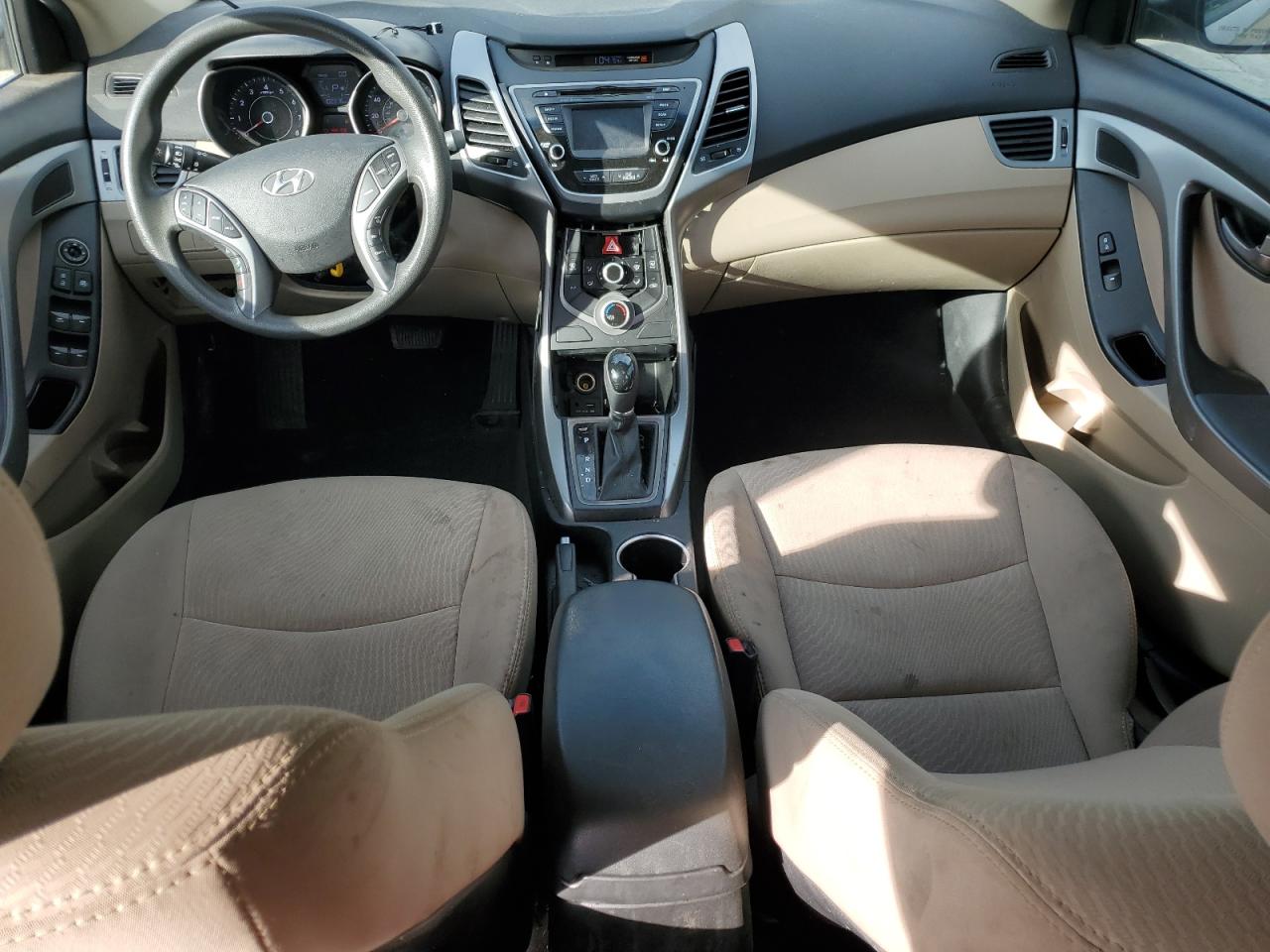 2015 Hyundai Elantra - Image 8