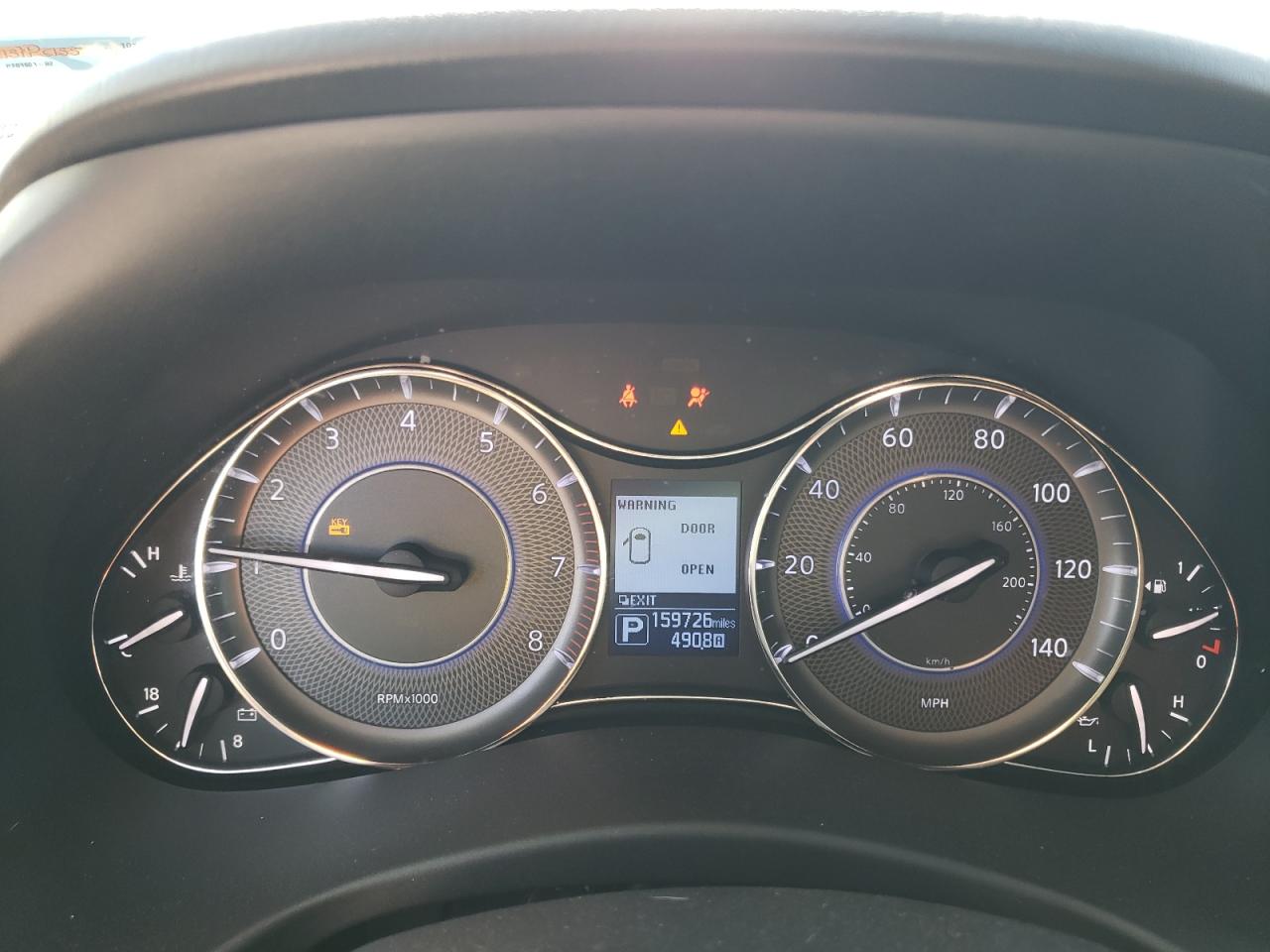 2019 Infiniti QX80 - Image 9