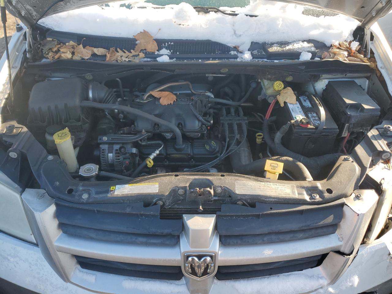 2010 Dodge Caravan - Image 13