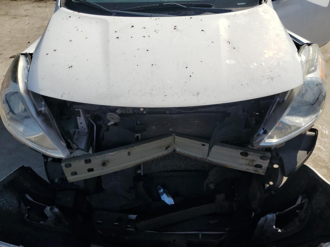 2016 Nissan Versa - Image 12