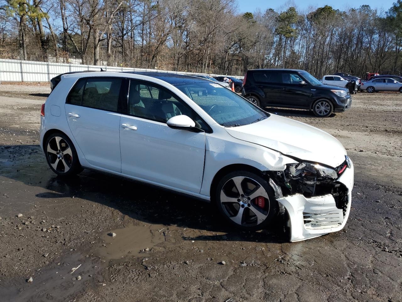 2017 Volkswagen GTI - Image 4