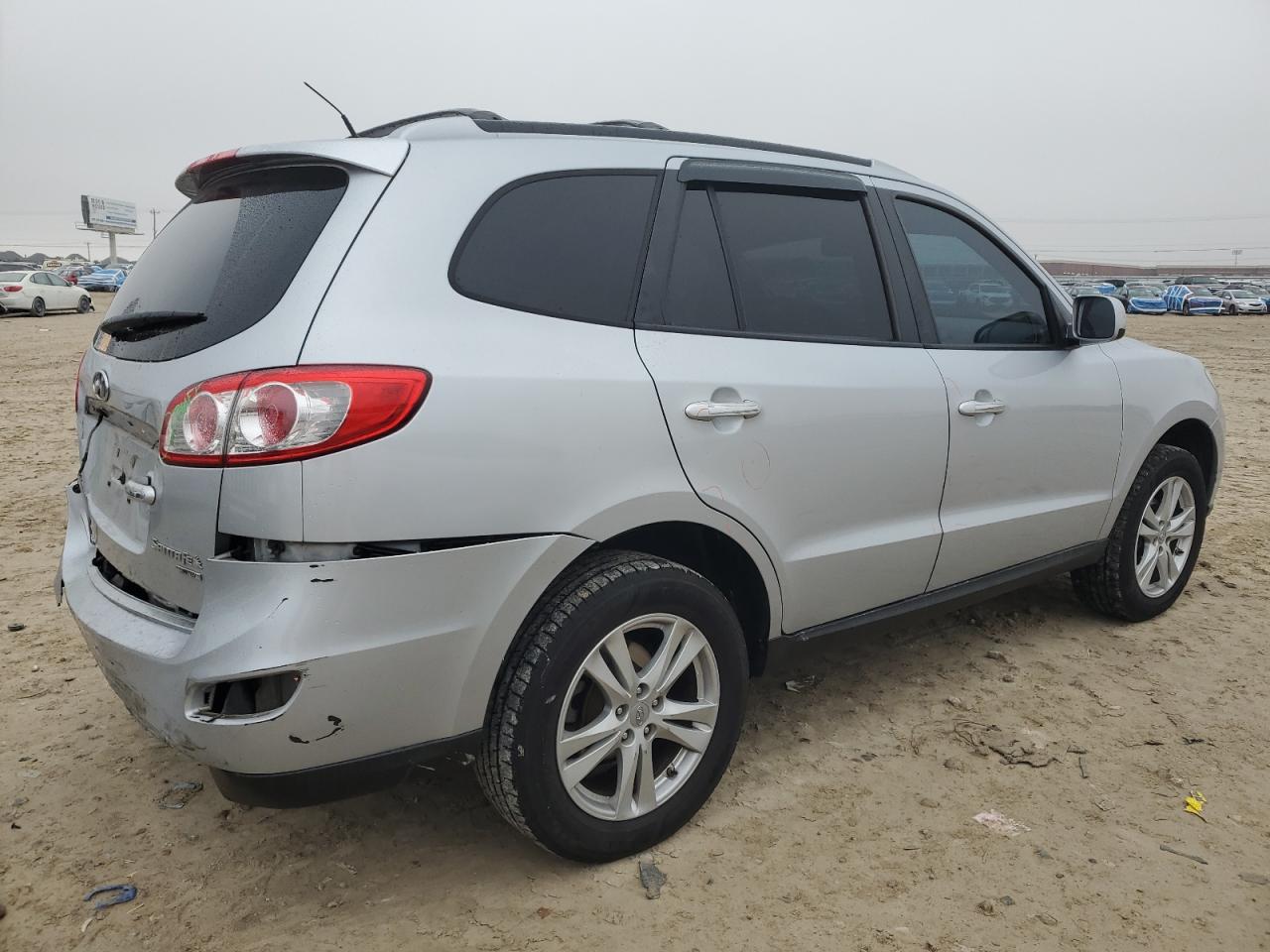 2010 Hyundai Santa Fe - Image 3