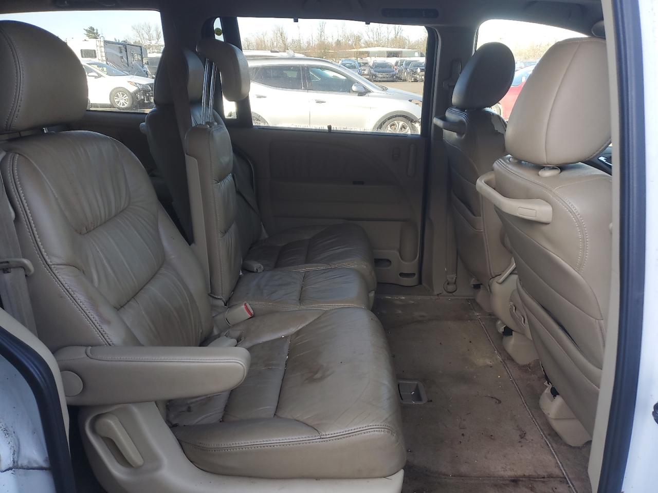 2010 Honda Odyssey - Image 10