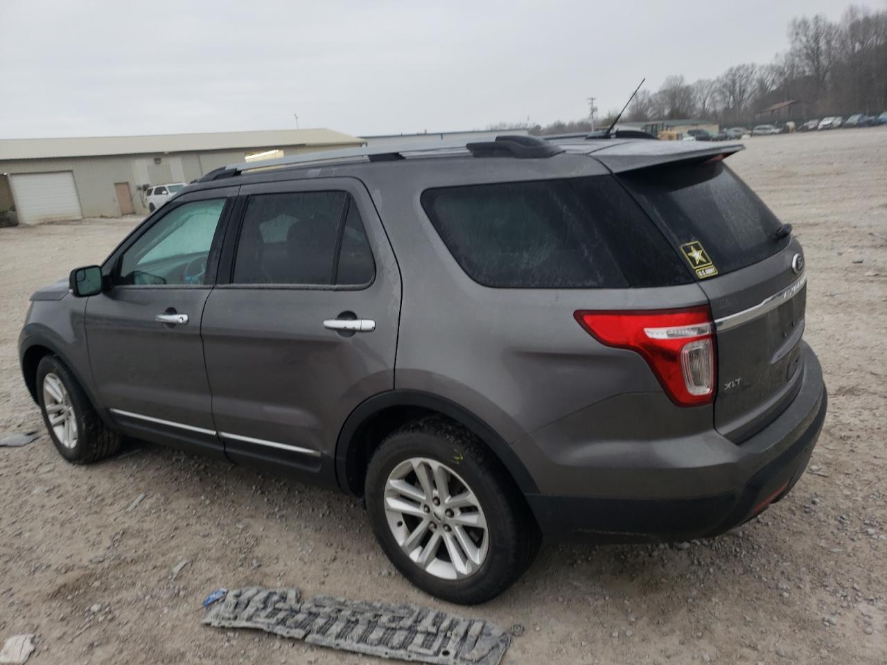 2014 Ford Explorer - Image 2