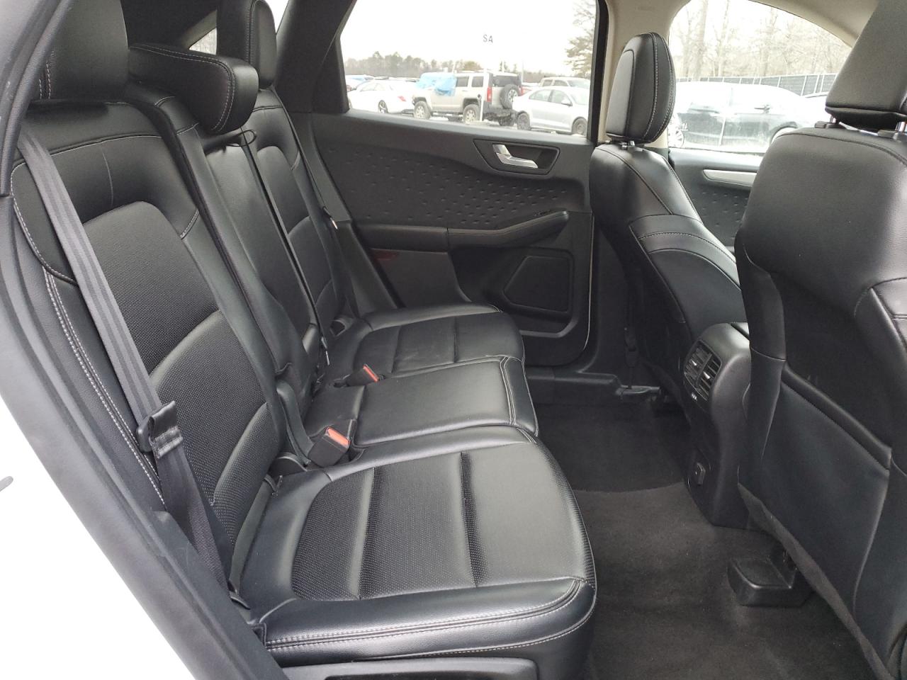 2020 Ford Escape - Image 11
