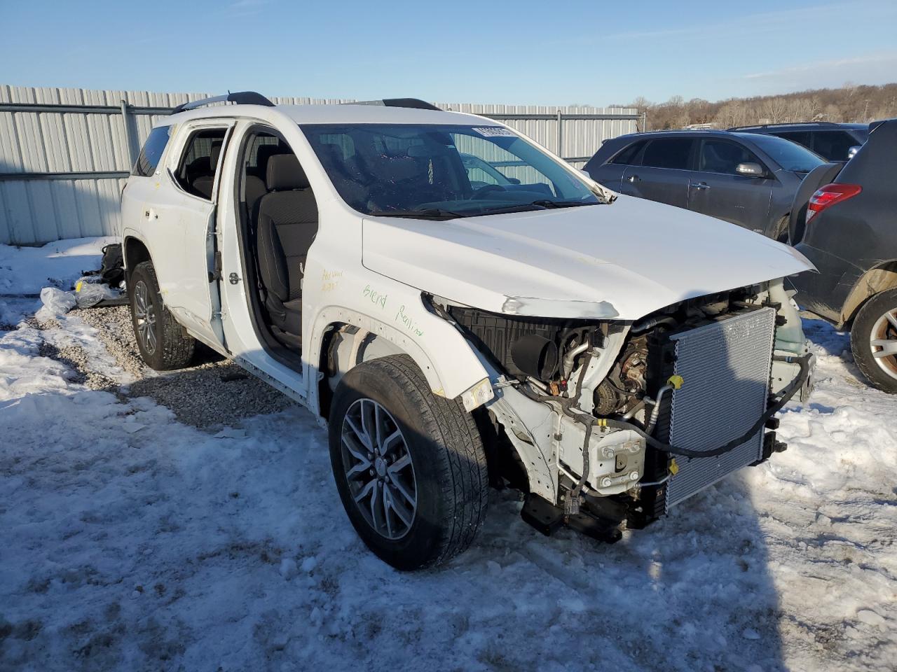 2019 GMC Acadia - Image 4