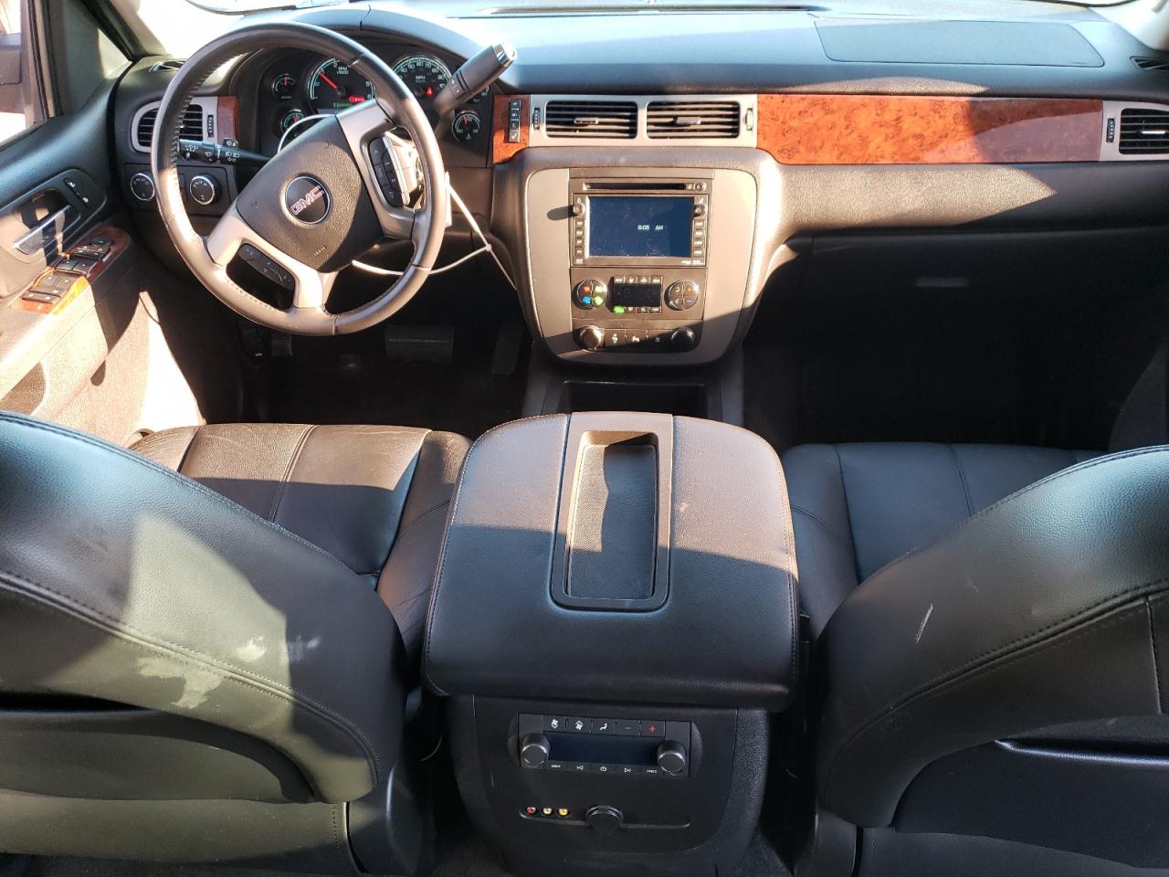 2010 GMC Yukon - Image 8