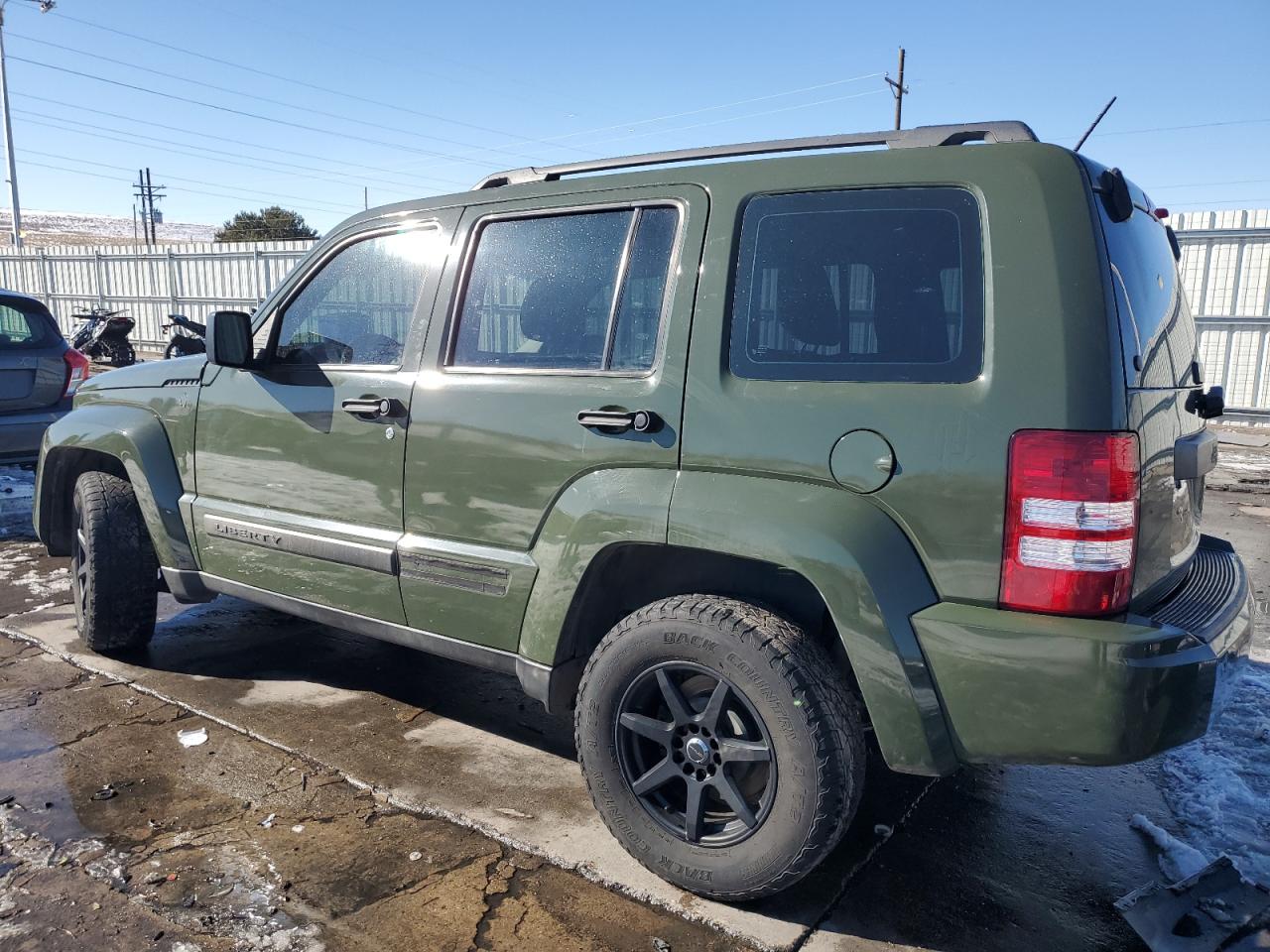 2012 Jeep Liberty (North America) - Image 2