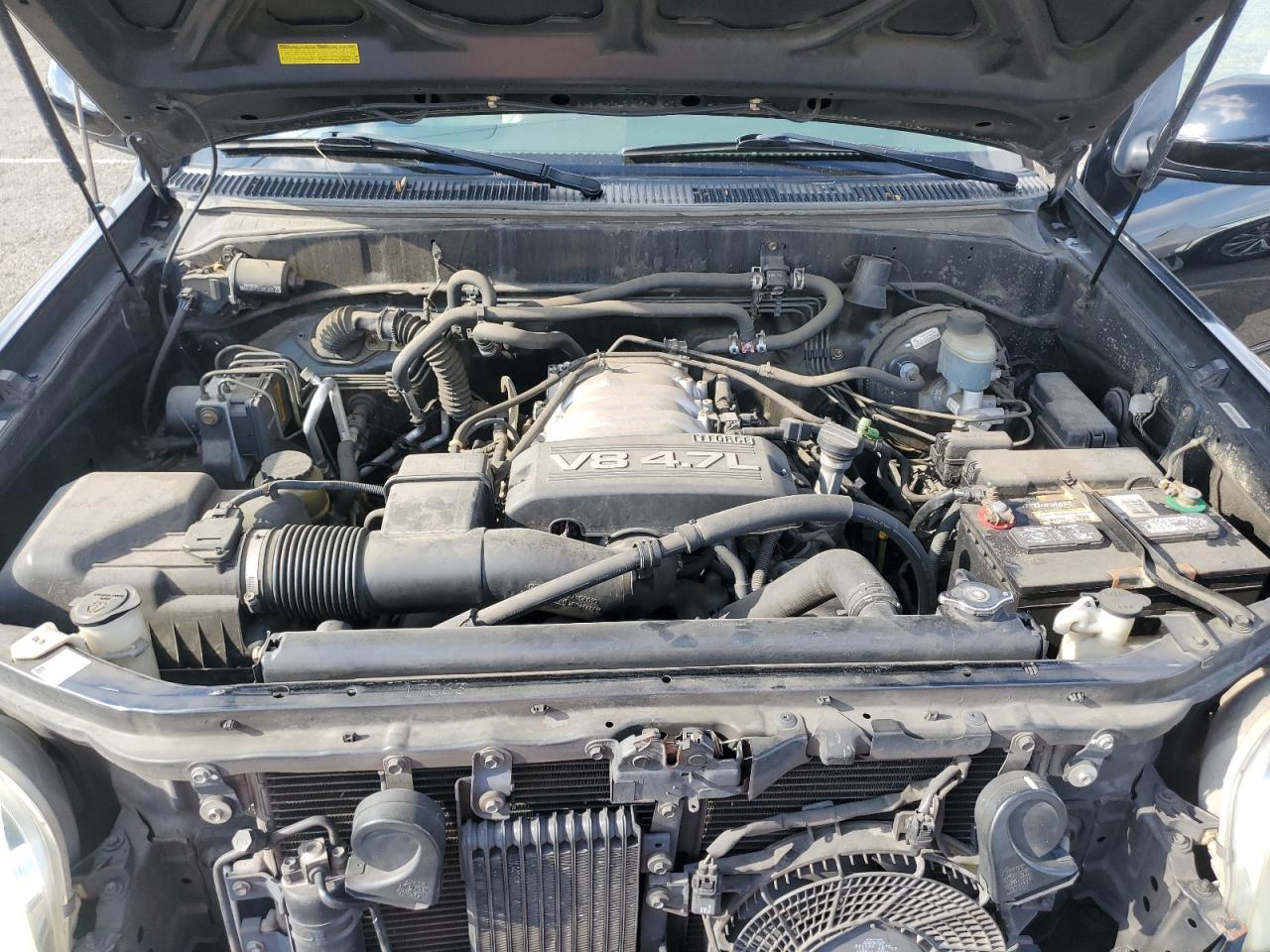 2003 Toyota Sequoia - Image 12