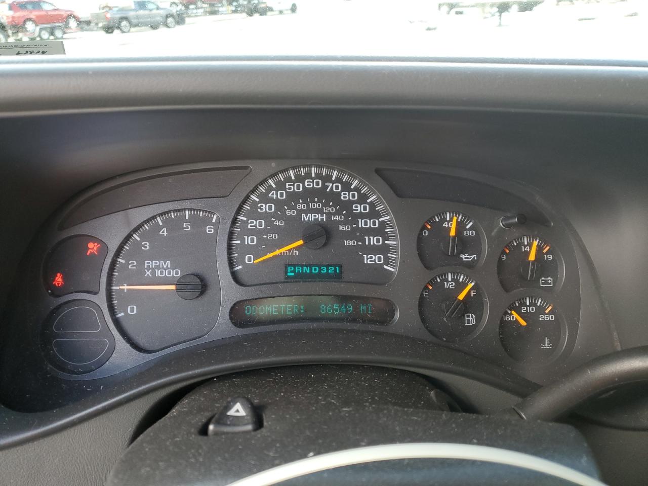 2004 Chevrolet Silverado - Image 9