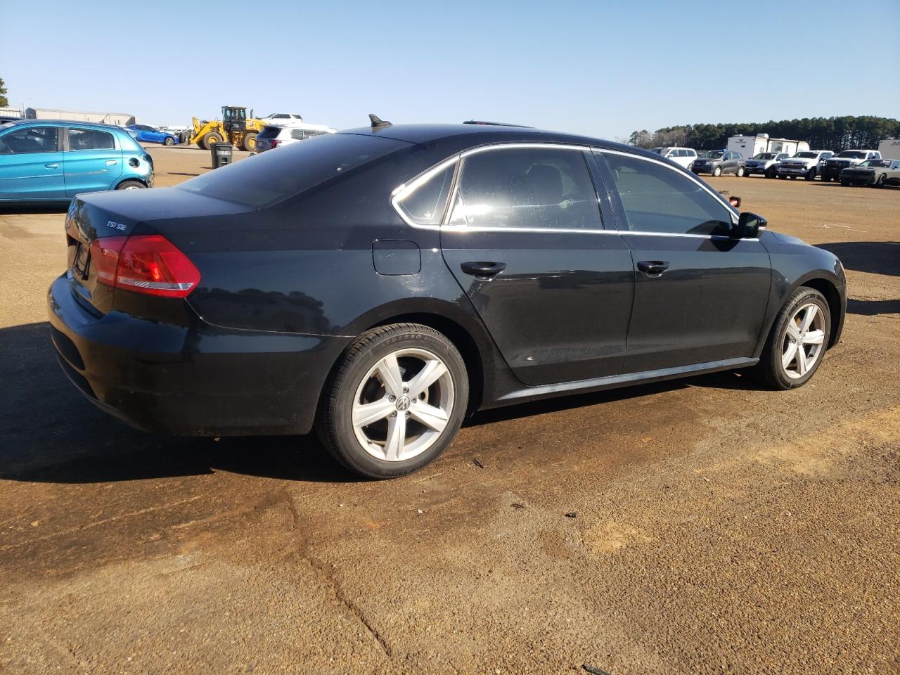 2015 Volkswagen Passat - Image 3
