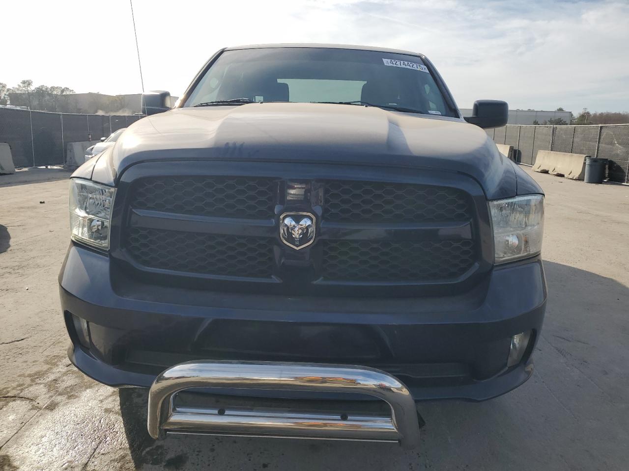 2015 RAM 1500 - Image 5