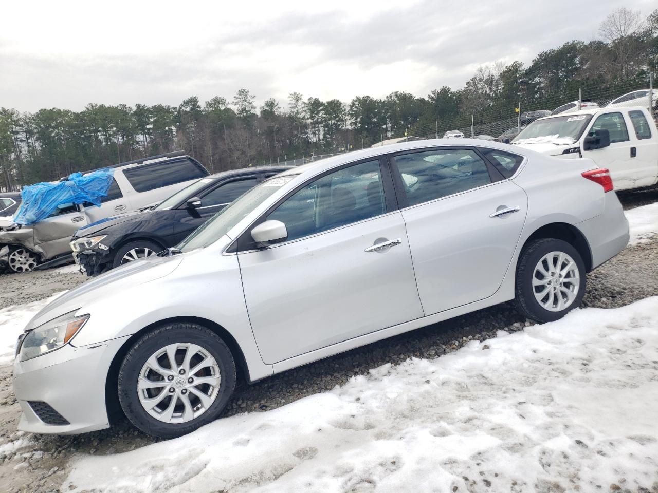 VIN 3N1AB7AP4JL647334 2018 NISSAN SENTRA no.1