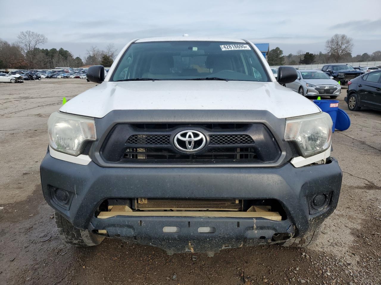 2015 Toyota Tacoma - Image 5