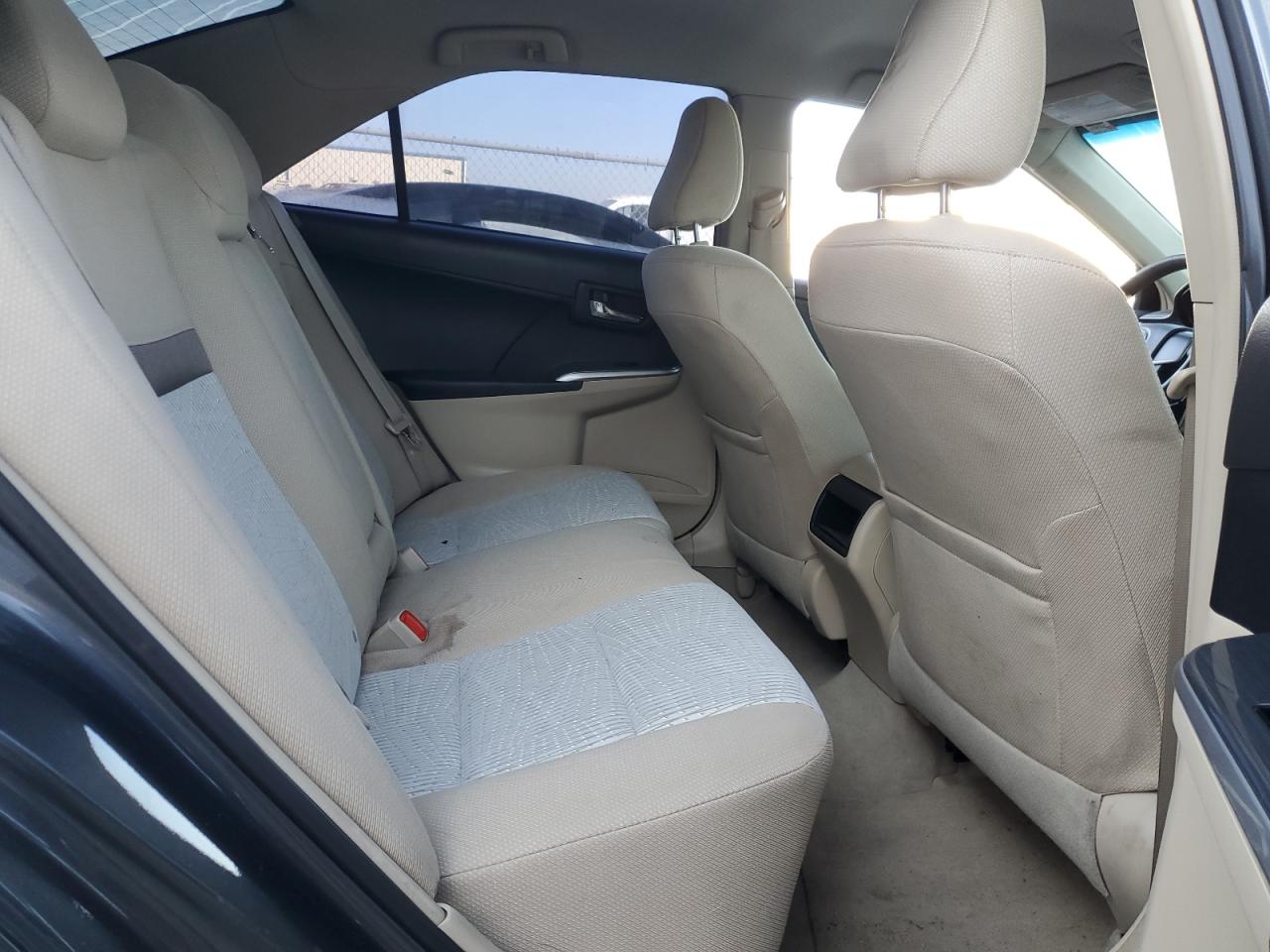 2012 Toyota Camry - Image 10