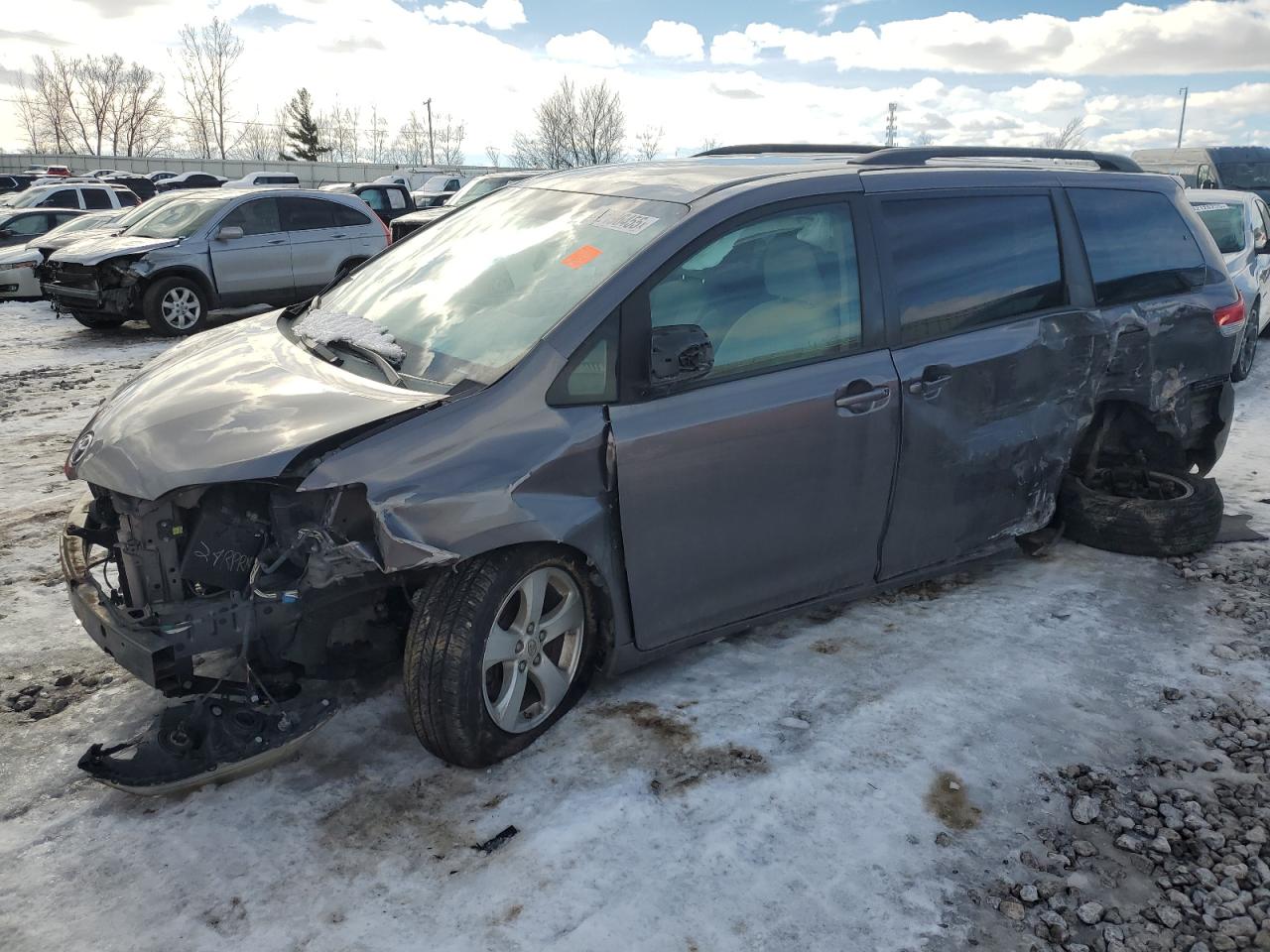 2014 Toyota Sienna - Image 1