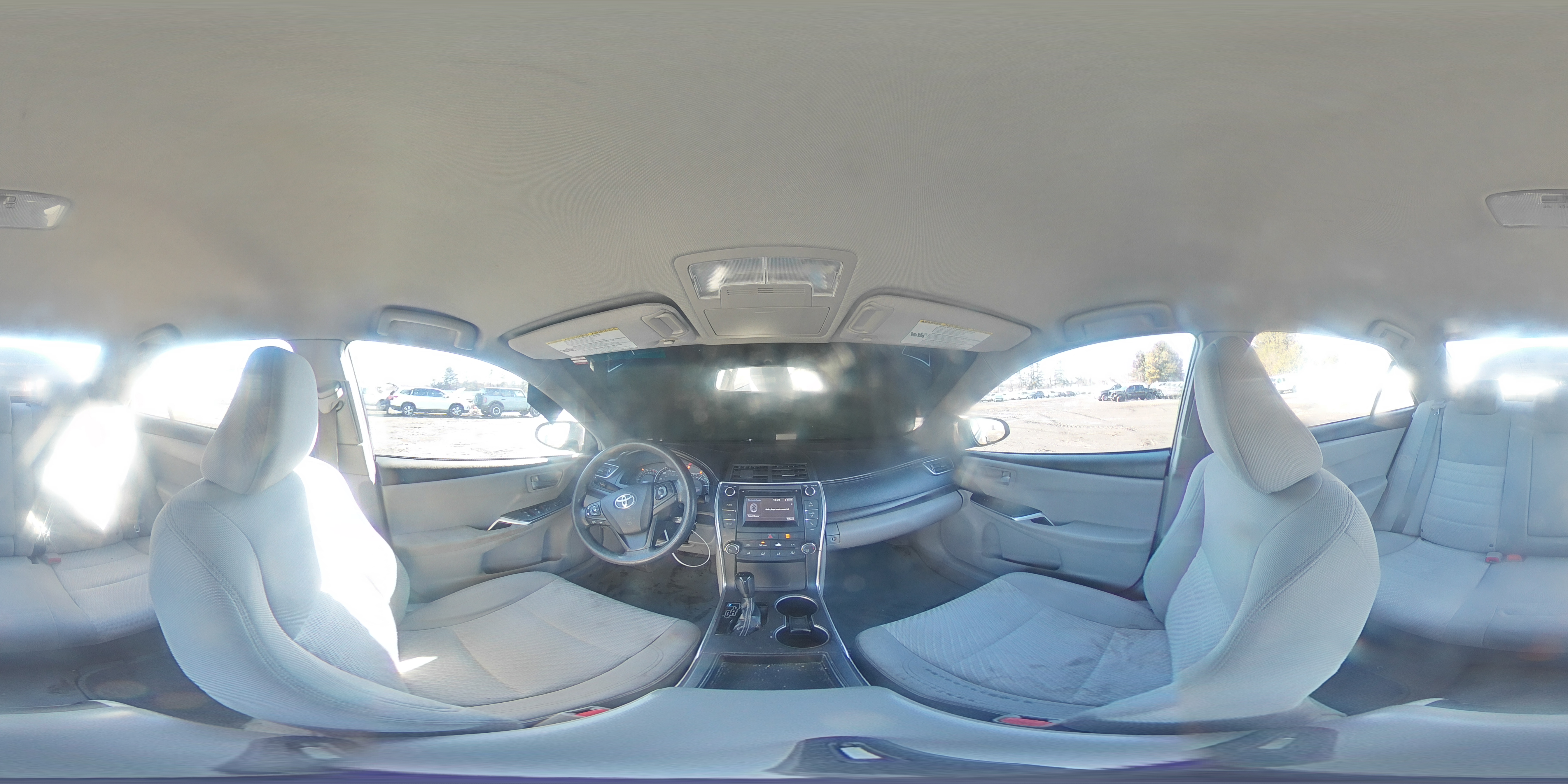 2015 Toyota Camry - Image 12