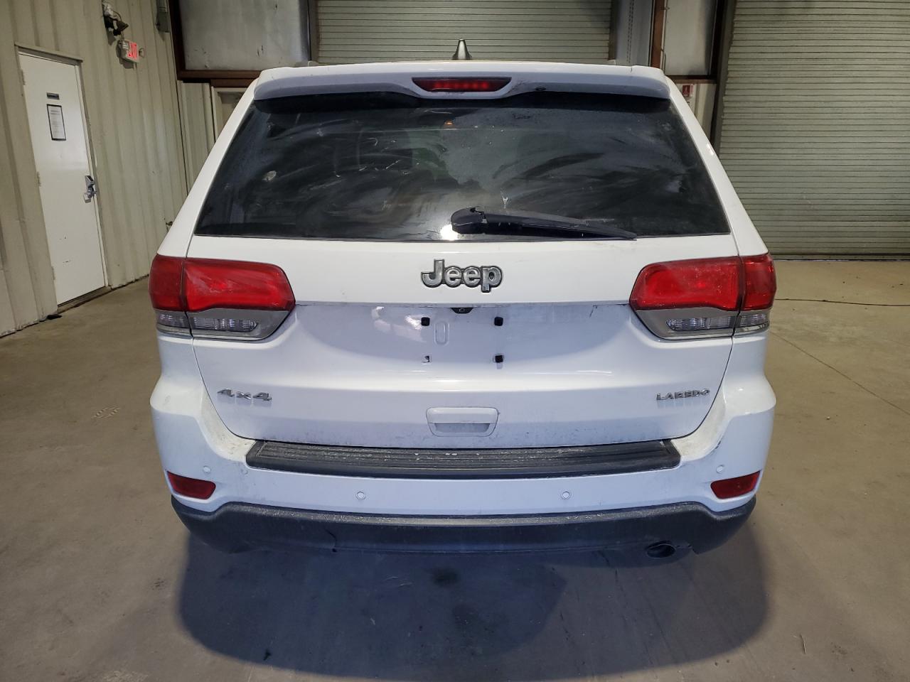 2018 Jeep Grand Cherokee - Image 6