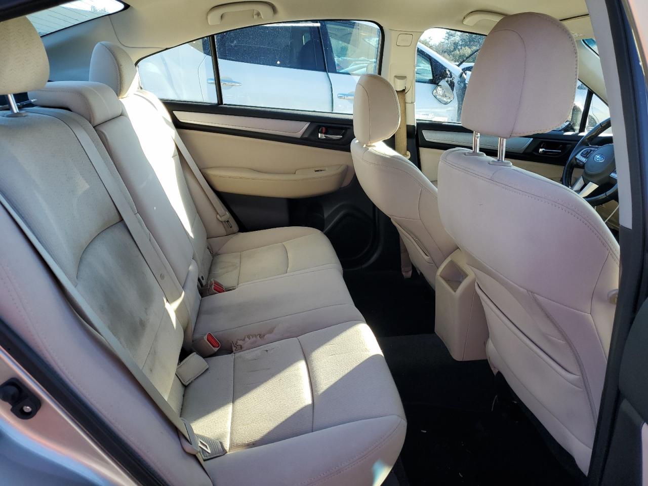 2016 Subaru Legacy - Image 10