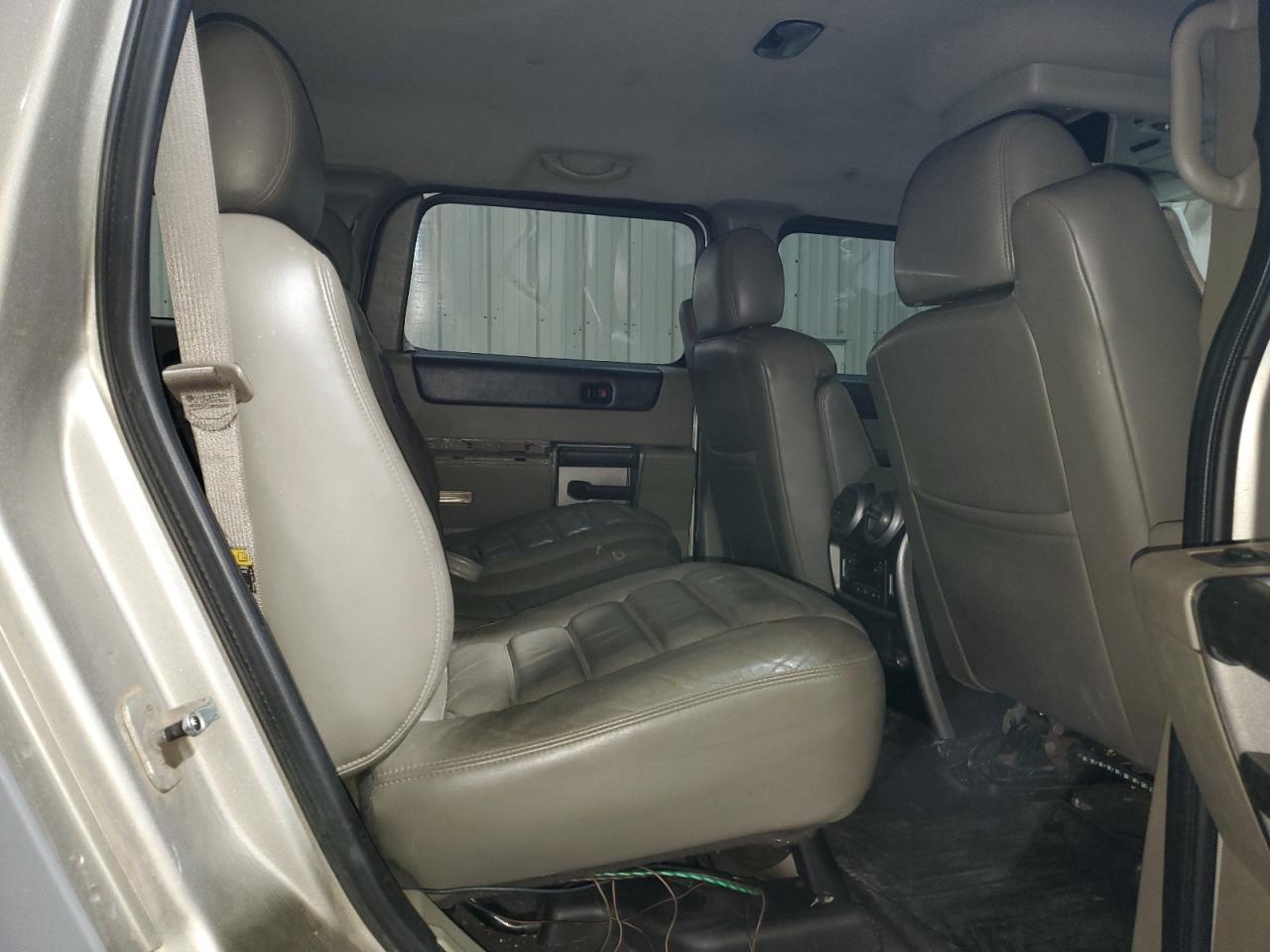 2003 Hummer H2 - Image 11