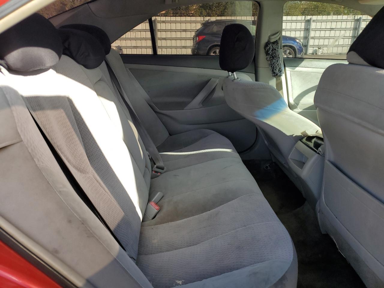 2010 Toyota Camry - Image 10