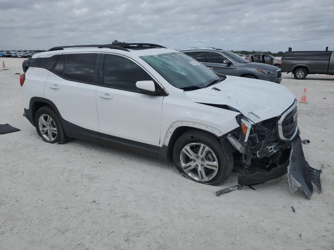 VIN 3GKALNEU3JL258574 2018 GMC TERRAIN no.4