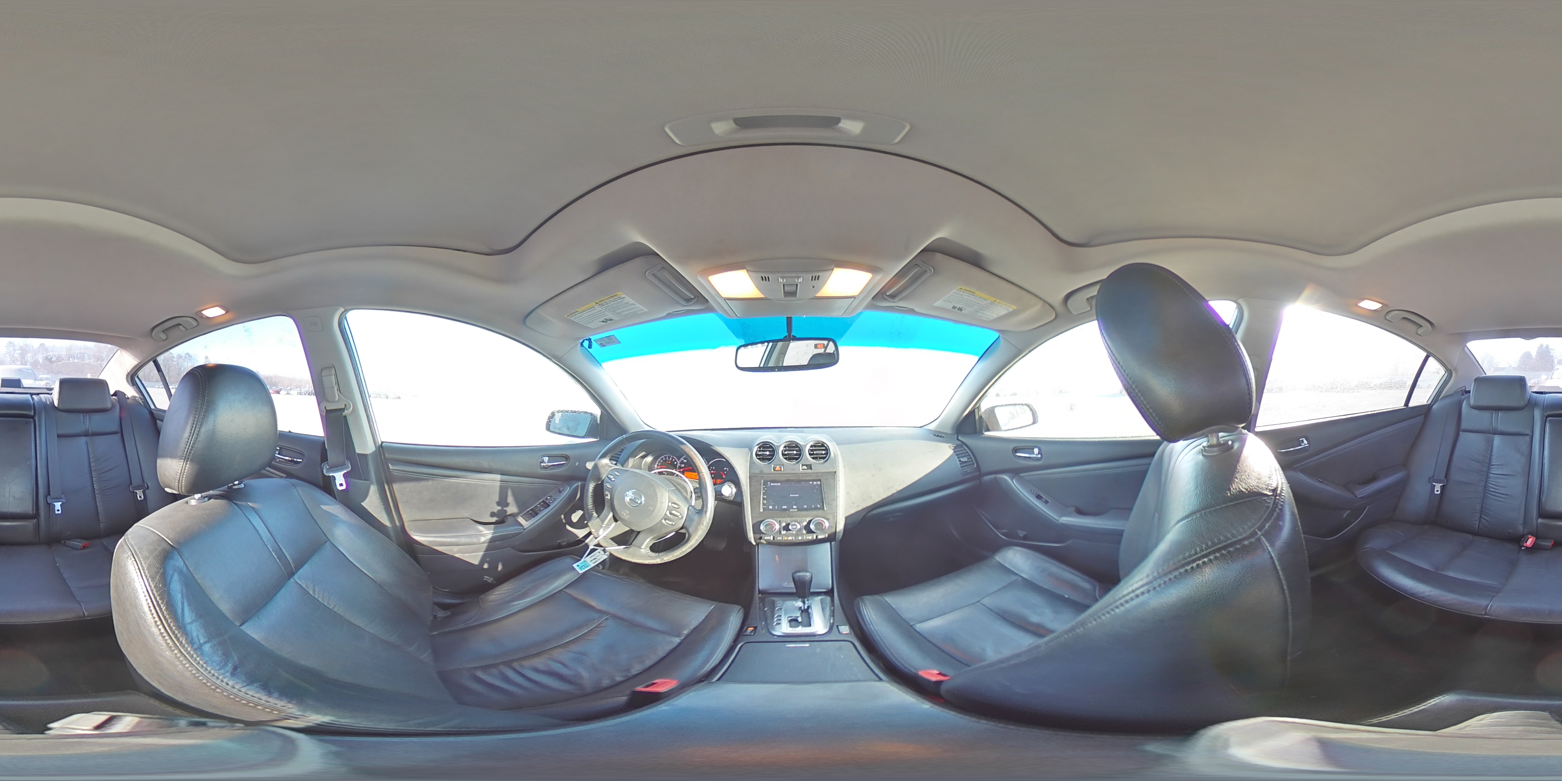 2010 Nissan Altima - Image 12