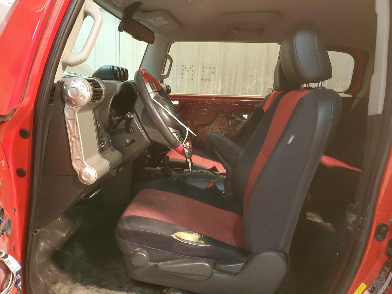 2012 Toyota FJ Cruiser - Image 7