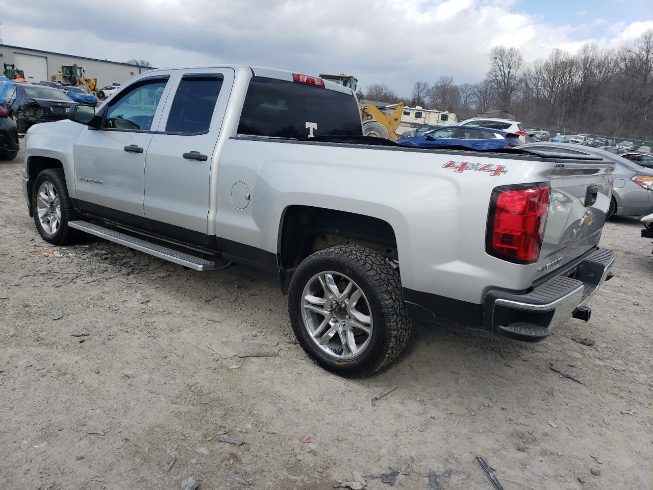 2014 Chevrolet Silverado - Image 2