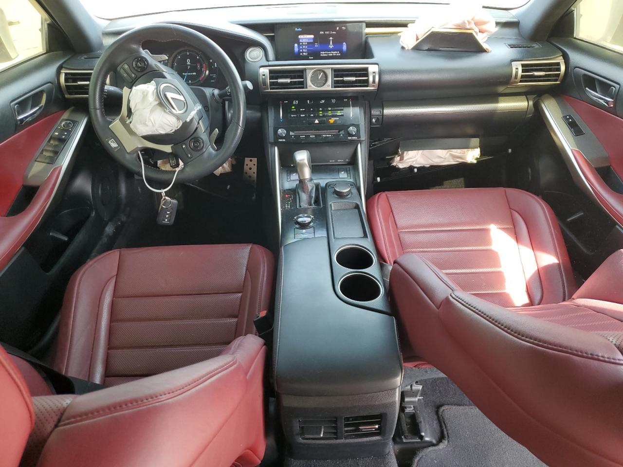2014 Lexus IS - Image 8