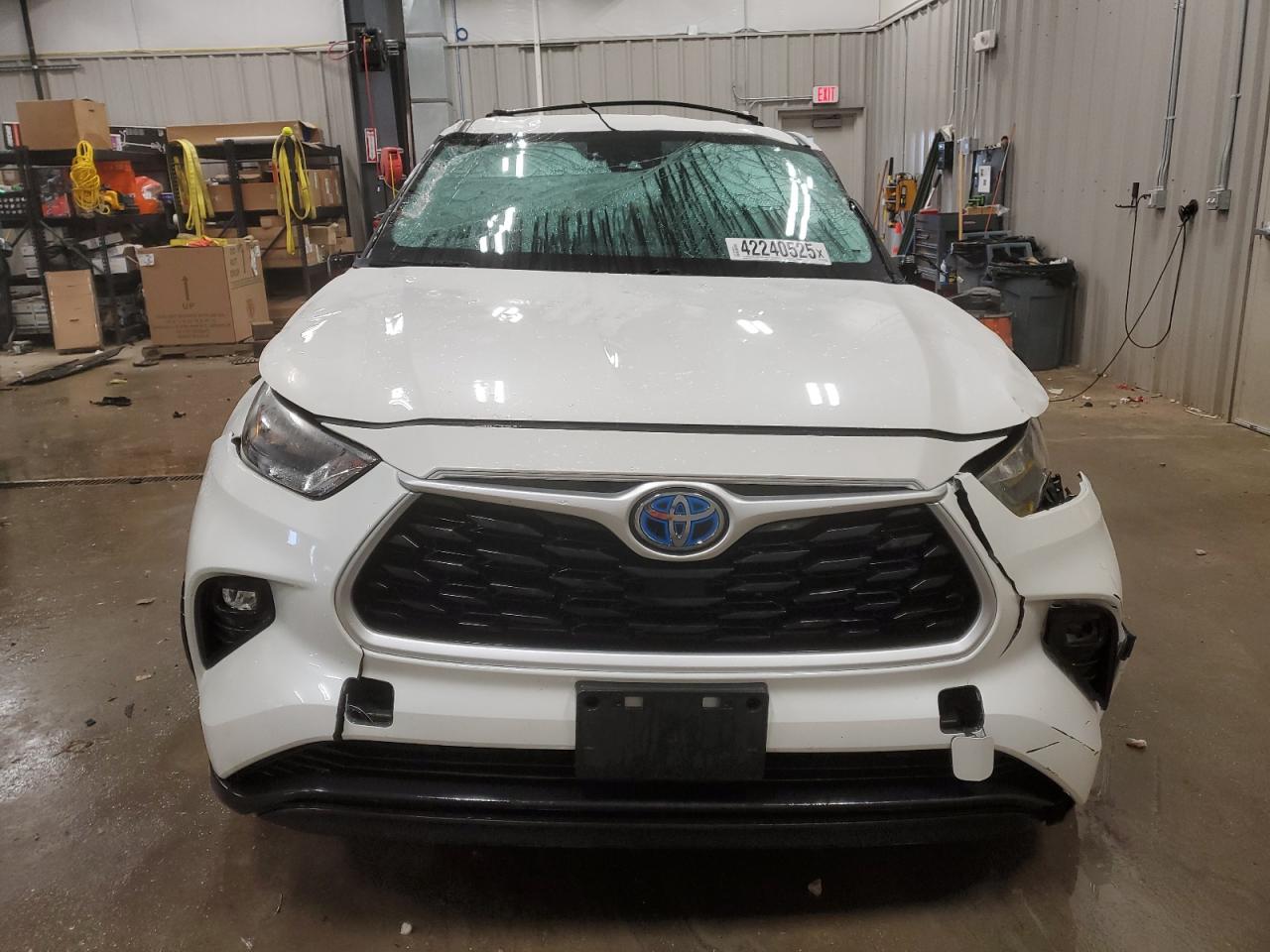 2020 Toyota Highlander - Image 5