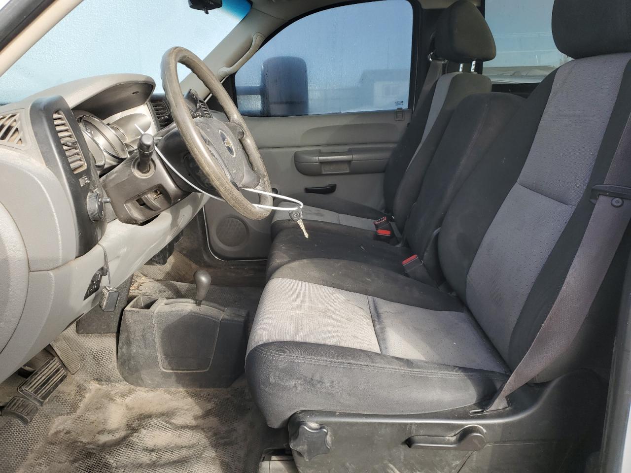 2009 Chevrolet Silverado - Image 7