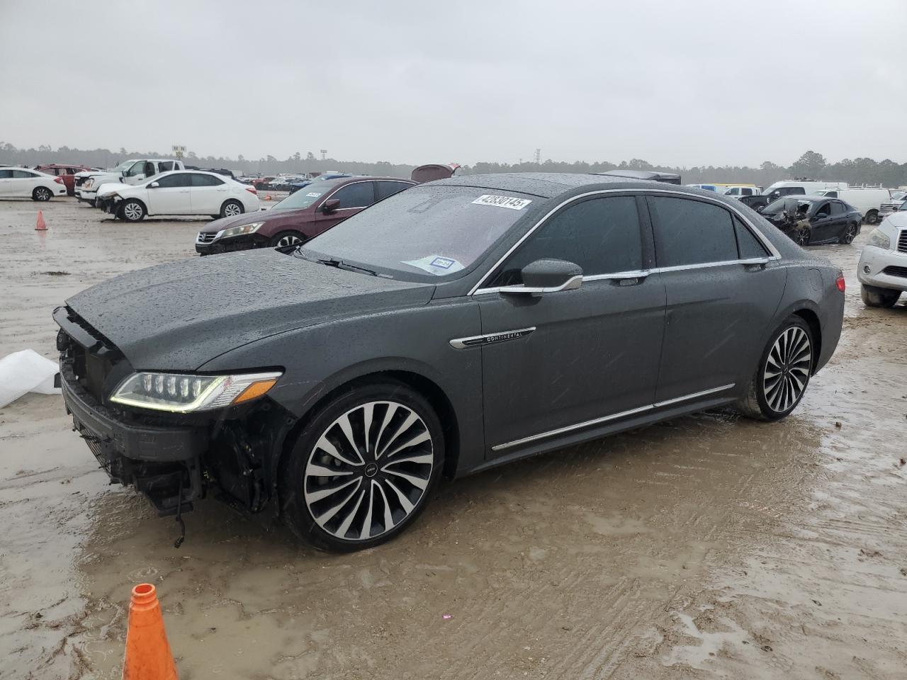 2018 Lincoln Continental - Image 1