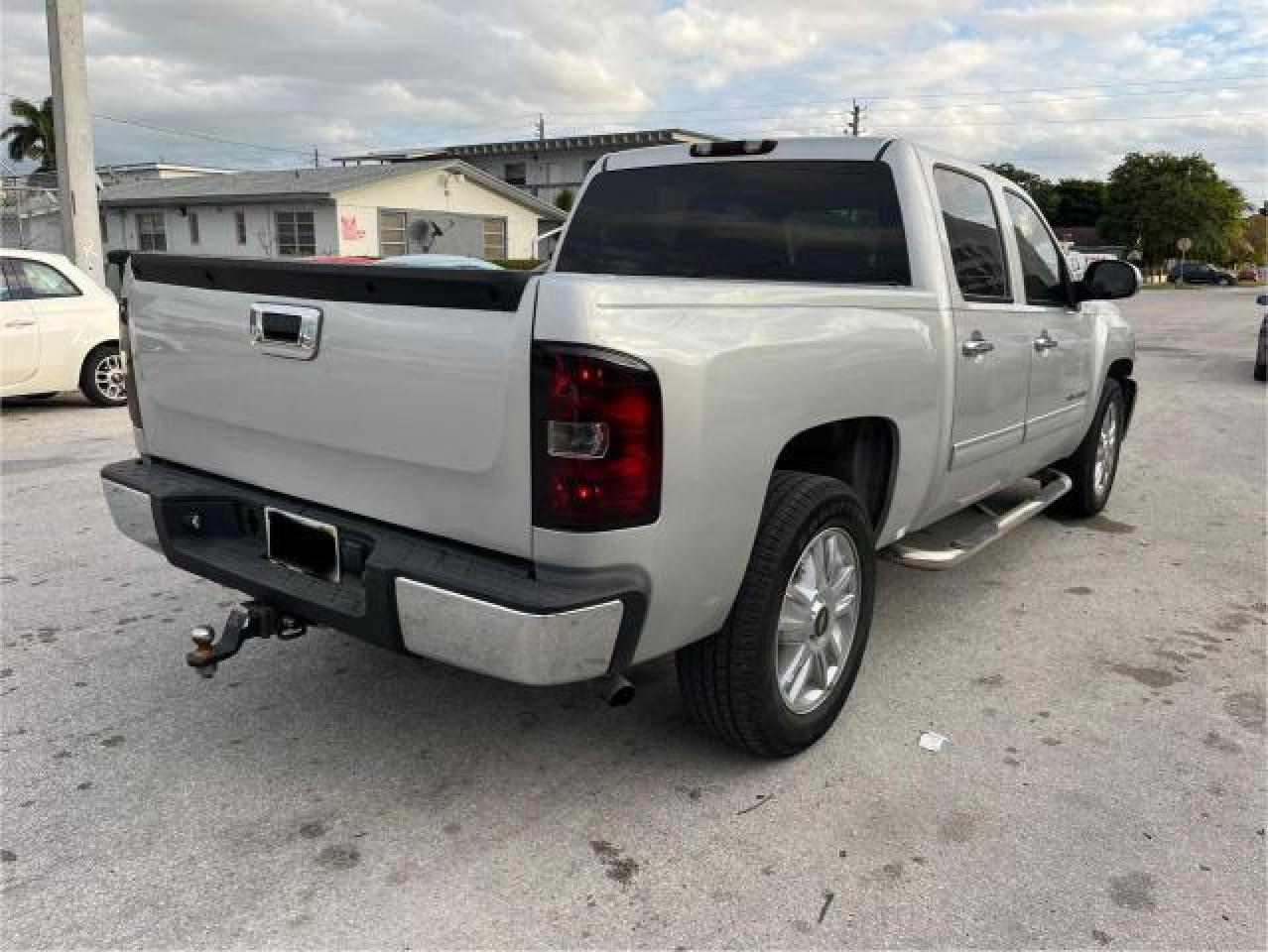 2010 Chevrolet Silverado - Image 4