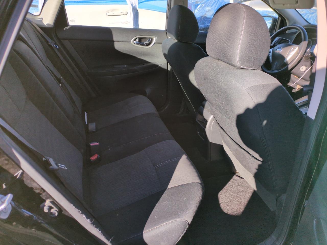 2014 Nissan Sentra - Image 10