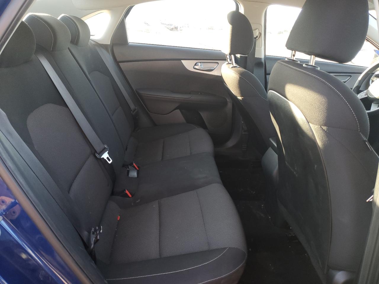 2023 Kia Forte - Image 10