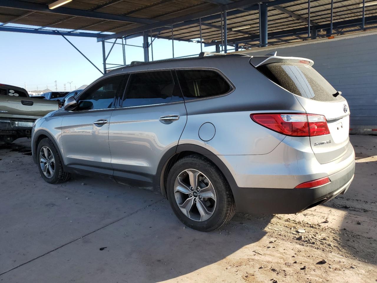 2014 Hyundai Santa Fe - Image 2